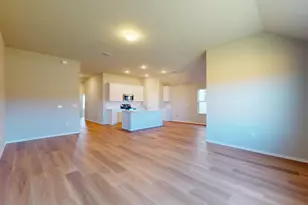 12204 Dillon Fls Dr, Austin, TX 78747 - Photo 16