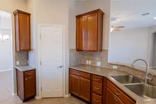 437 Sweet Gum Dr, Kyle, TX 78640 - Photo 10