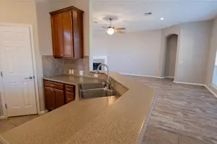 437 Sweet Gum Dr, Kyle, TX 78640 - Photo 12