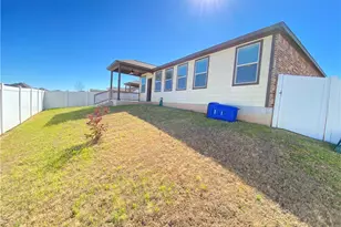 5904 Daly Dr, Austin, TX 78747 - Photo 18