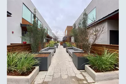 2002 E 7th Street #207, Austin, TX 78702 - Photo 18