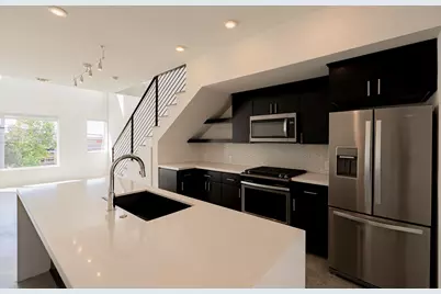 2002 E 7th Street #207, Austin, TX 78702 - Photo 6