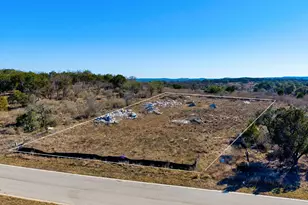 309 Eagle Basin Cir, Spicewood, TX 78669 - Photo 4