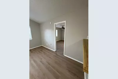 7900 West Gate Boulevard #B, Austin, TX 78745 - Photo 12