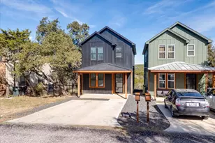 294 Shady Bluff Dr, Wimberley, TX 78676 - Photo 2