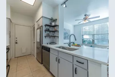 1201 Grove Boulevard #702, Austin, TX 78741 - Photo 4