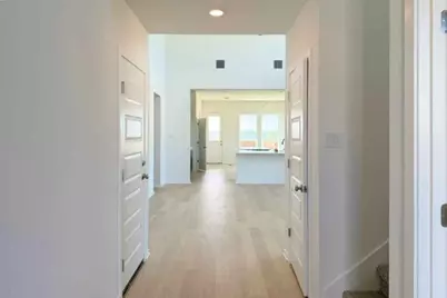 417 Raleigh Drive, Georgetown, TX 78633 - Photo 2