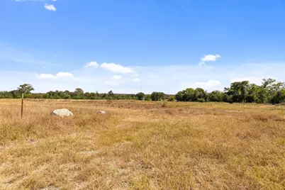 13686 E Loop 1604 S Loop, San Antonio, TX 78263 - Photo 14
