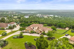 272 Whitney Woods Cir, Georgetown, TX 78633 - Photo 2