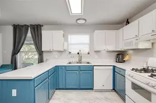 148 Buttercup Way, Kyle, TX 78640 - Photo 14