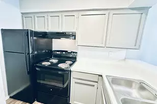 3702 S 2nd St, Austin, TX 78704 - Photo 2