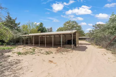 10996 Cr 311, Rockdale, TX 76567 - Photo 32