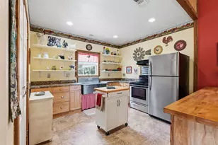10996 Cr 311, Rockdale, TX 76567 - Photo 10