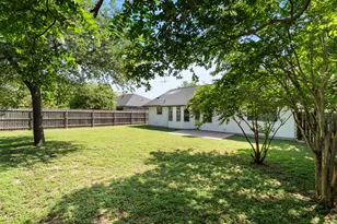 611 Clearcreek Dr, Leander, TX 78641 - Photo 22