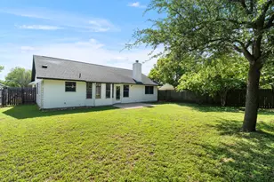 611 Clearcreek Dr, Leander, TX 78641 - Photo 20