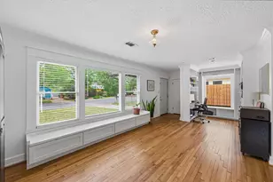 5203 Valley Oak Dr, Austin, TX 78731 - Photo 8