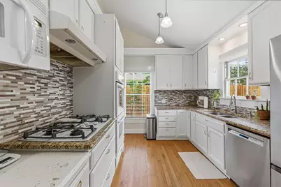 5203 Valley Oak Drive, Austin, TX 78731 - Photo 16