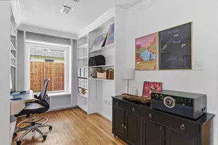 5203 Valley Oak Dr, Austin, TX 78731 - Photo 10