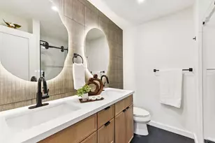 7503 Carriage Dr, Austin, TX 78752 - Photo 14