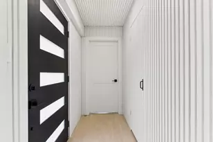7503 Carriage Dr, Austin, TX 78752 - Photo 24