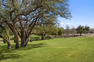 5805 Twin Peaks Trce, Austin, TX 78738 - Photo 40