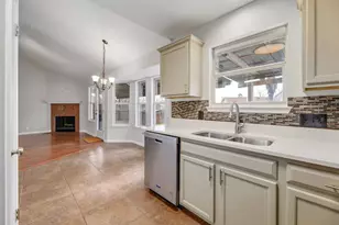 214 Crystal Knoll Blvd, Georgetown, TX 78626 - Photo 8