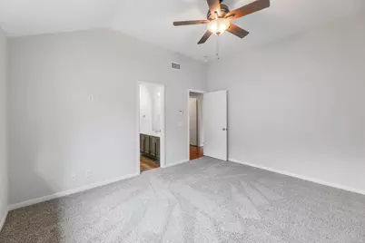 214 Crystal Knoll Boulevard, Georgetown, TX 78626 - Photo 10