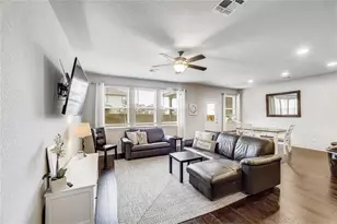 200 Magna Ln, Liberty Hill, TX 78642 - Photo 10