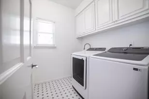 1702 Crested Butte Dr, Austin, TX 78746 - Photo 4