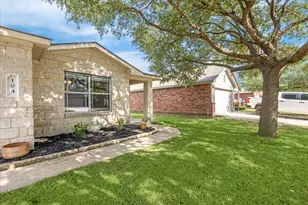 104 Lucky Clover Ln, Hutto, TX 78634 - Photo 4