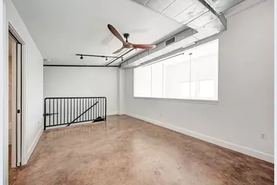 807 E 14th Street #305, Austin, TX 78702 - Photo 6