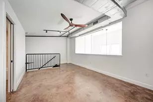 807 E 14th St, Austin, TX 78702 - Photo 6