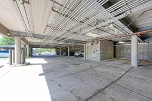 807 E 14th St, Austin, TX 78702 - Photo 36