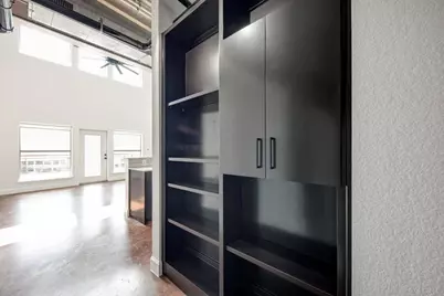 807 E 14th Street #305, Austin, TX 78702 - Photo 18