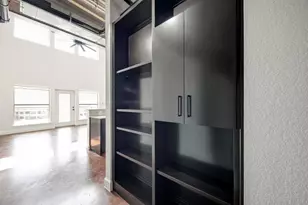 807 E 14th St, Austin, TX 78702 - Photo 18