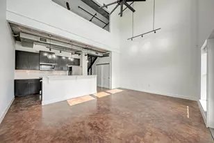 807 E 14th St, Austin, TX 78702 - Photo 22