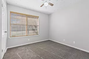 1318 Settlers Valley Dr, Pflugerville, TX 78660 - Photo 32