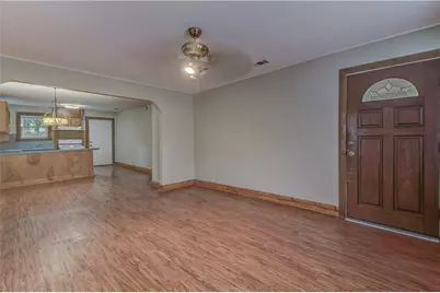 607 E 15th Street, Georgetown, TX 78626 - Photo 6