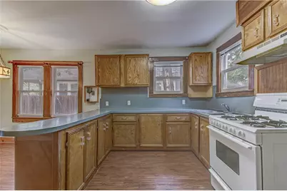 607 E 15th Street, Georgetown, TX 78626 - Photo 14