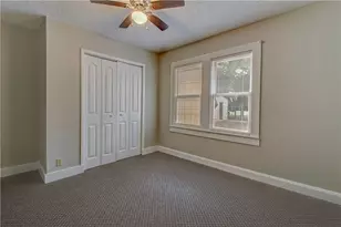 607 E 15th St, Georgetown, TX 78626 - Photo 18