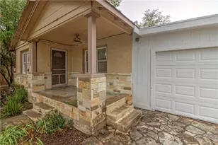 607 E 15th St, Georgetown, TX 78626 - Photo 4