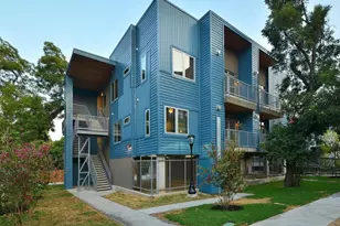 2822 Rio Grande St, Austin, TX 78705 - Photo 2