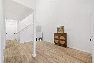 1010 W Rundberg Ln, Austin, TX 78758 - Photo 4