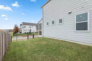 7401 Grand Linden Wy, Austin, TX 78744 - Photo 12
