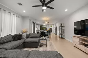 3610 Thompson St, Austin, TX 78702 - Photo 10