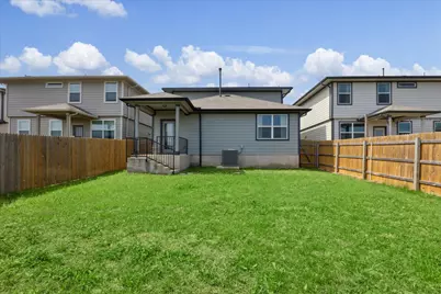 7916 Linnie Ln Lane, Austin, TX 78724 - Photo 14