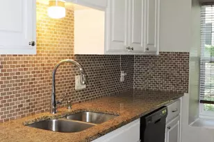 6627 Valleyside Rd, Austin, TX 78731 - Photo 12