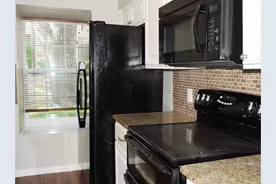 6627 Valleyside Road, Austin, TX 78731 - Photo 10