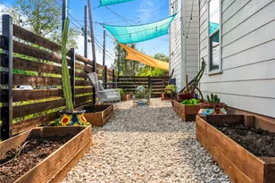 1600 Maple Ave, Austin, TX 78702 - Photo 30