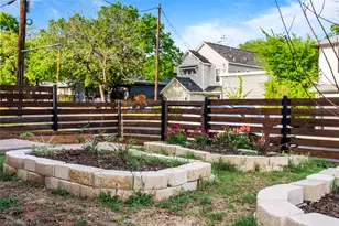 1600 Maple Ave, Austin, TX 78702 - Photo 8